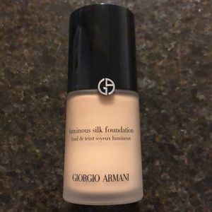 Armani Luminous silk foundation